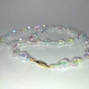 Vintage Plastic Aurora Borealis Teardrop Faceted 24" Necklace With Screw Clasp